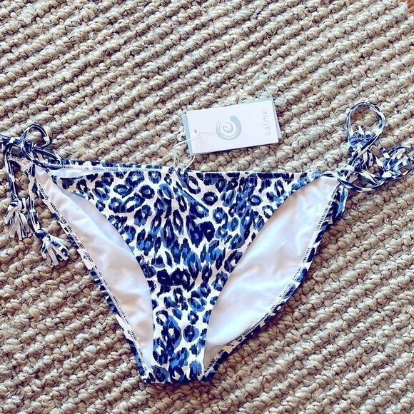 NWT johnny was calme blue tiger cheetah string bikini bottom - Picture 1 of 3